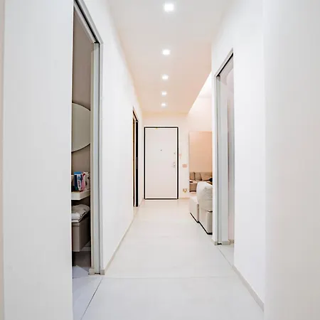 Zen Seaside Apartment